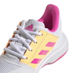 ADIDAS CourtJam Xj All Court Shoe Kids - White, Pink -Padel Pro Shop 05033000 10